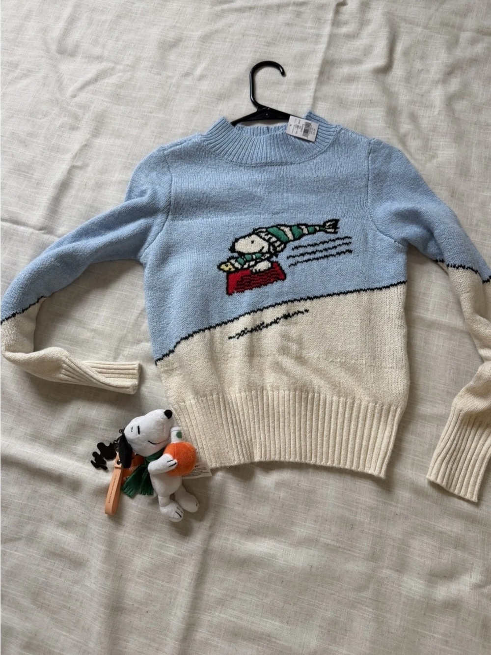 American Eagle Light Blue and Cream Snoopy Knit Sweater